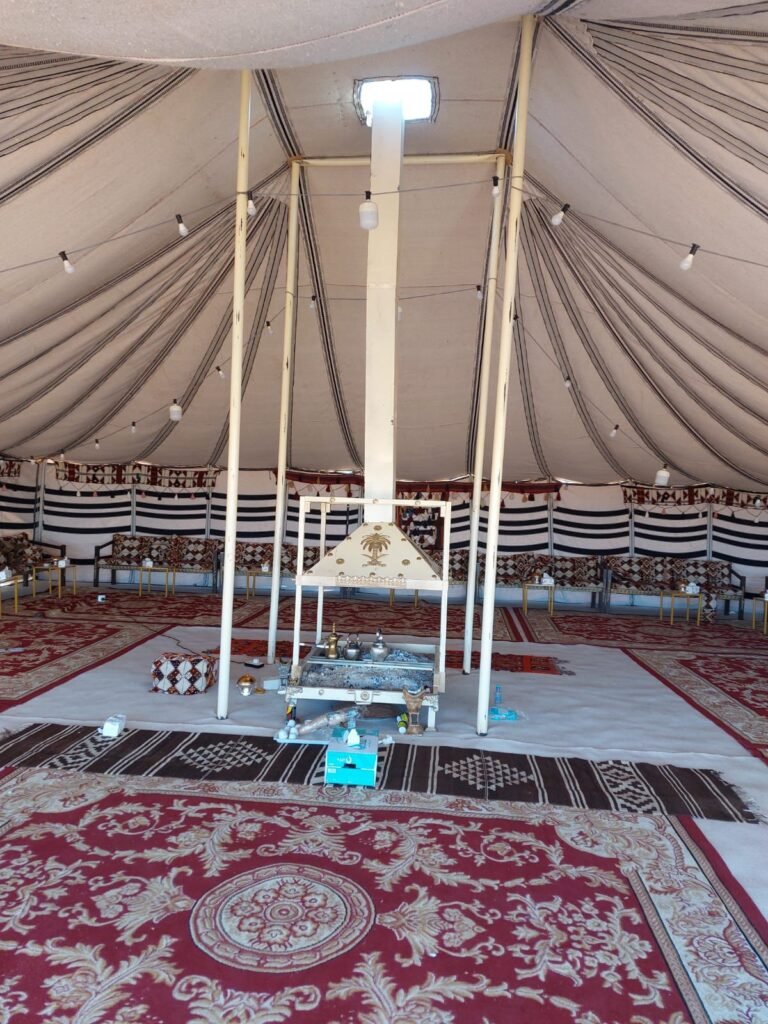طاولات عشاء زواج الرياض